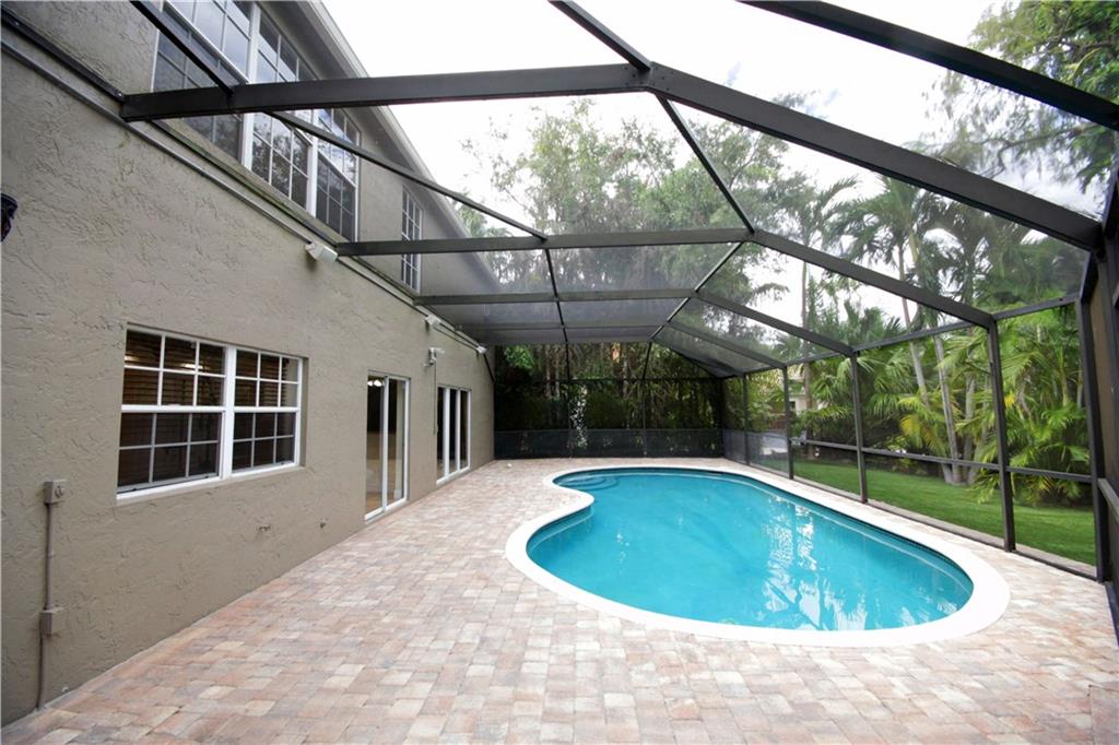 Woodside Estates 127-10 B - Residential