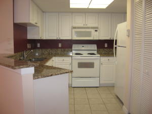 GRANDVIEW AT CRESTWOOD - Residential Lease