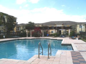 GRANDVIEW AT CRESTWOOD - Residential Lease