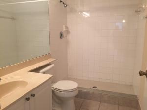 GRANDVIEW AT CRESTWOOD - Residential Lease