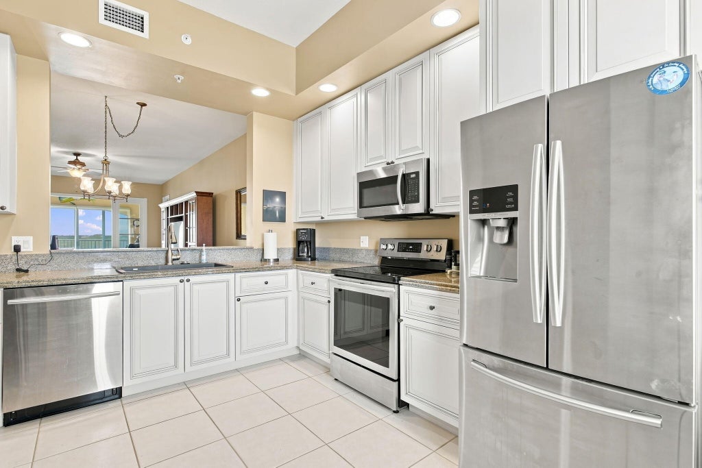 Photo of 34 HARBOUR ISLE Drive W #PH05, Fort Pierce, FL 34949 (MLS # B26062741)