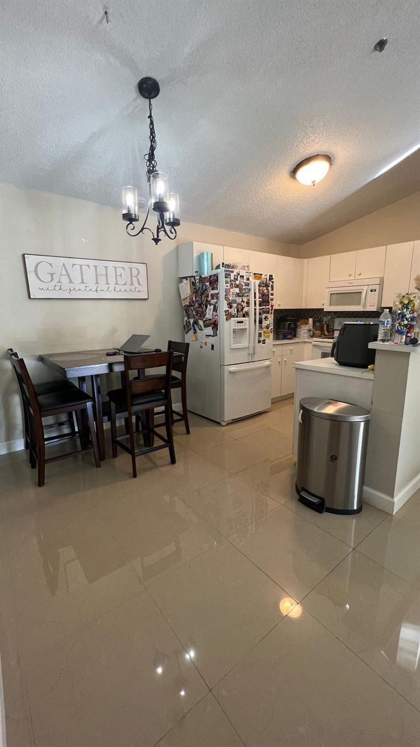 Club Caribe - Residential