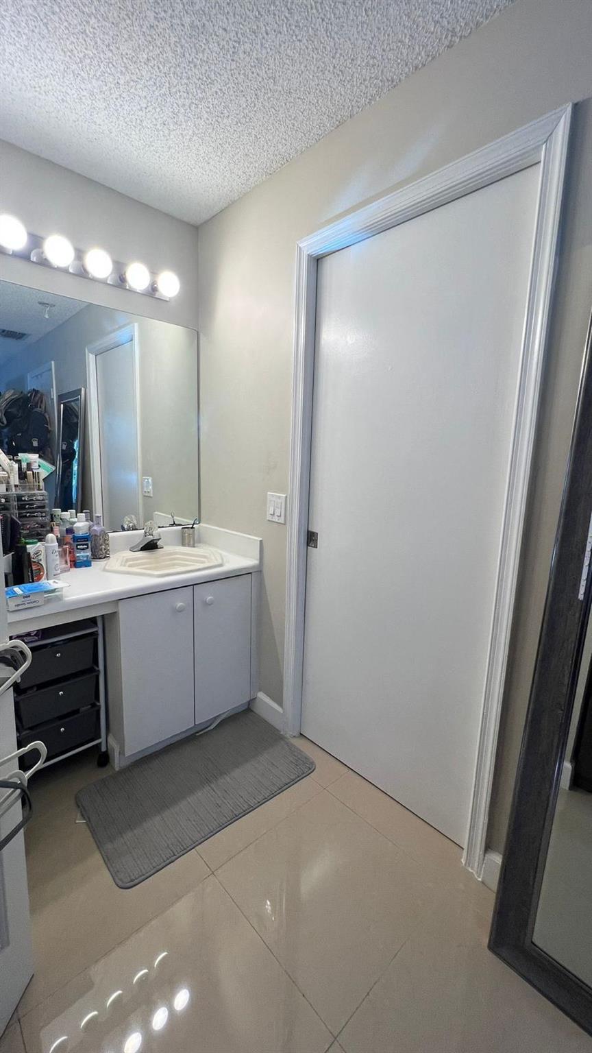 Club Caribe - Residential