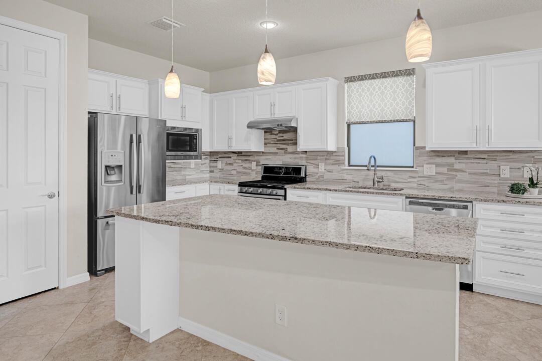 VERANDA GARDENS - Residential