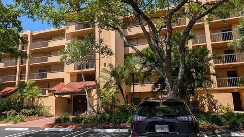 450 Egret Circle Delray Beach FL 33444