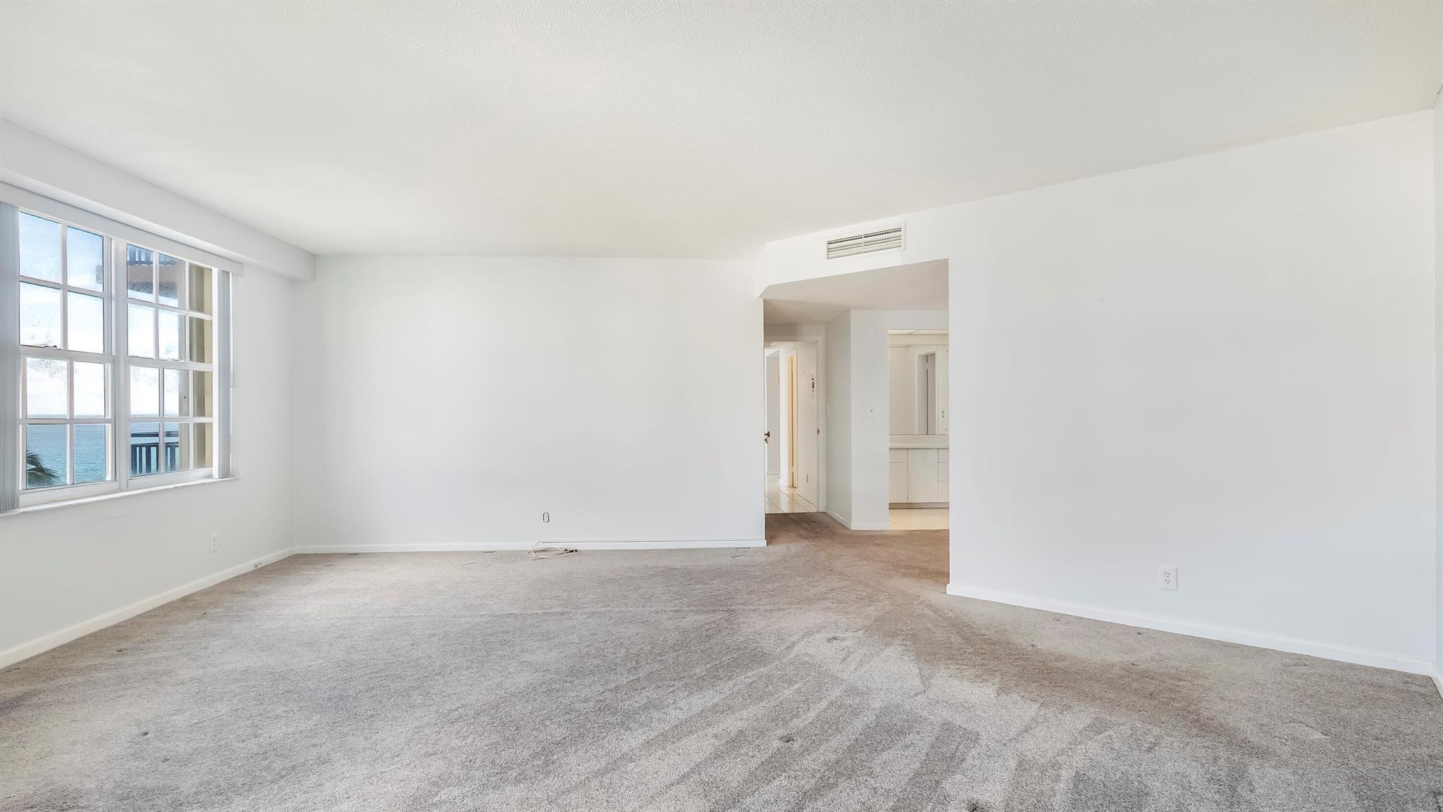 LA BONNE VIE CONDO - Residential