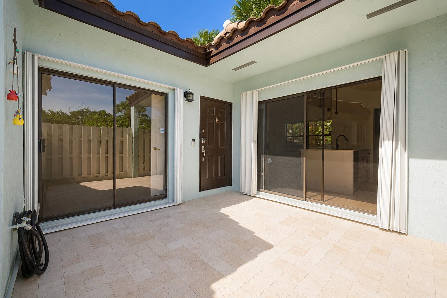 22354 Pineapple Walk Drive, Boca Raton FL 33433