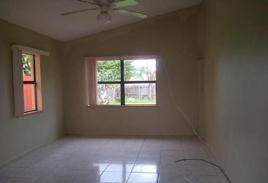 Photo of 1640 40th Terrace #1, Fort Lauderdale, FL 33317 (MLS # F10549838)