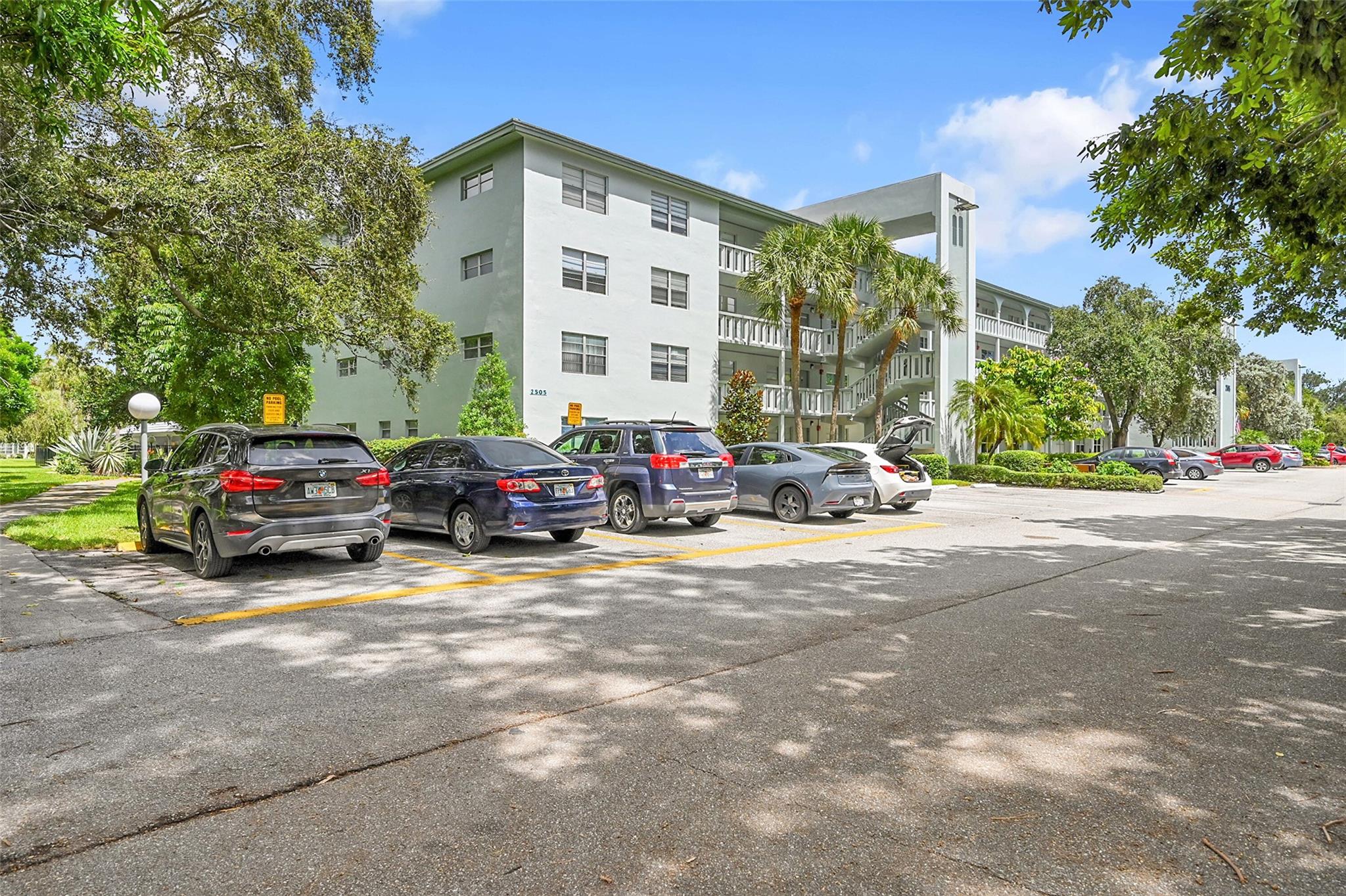 WYNMOOR VILLAGE - Residential