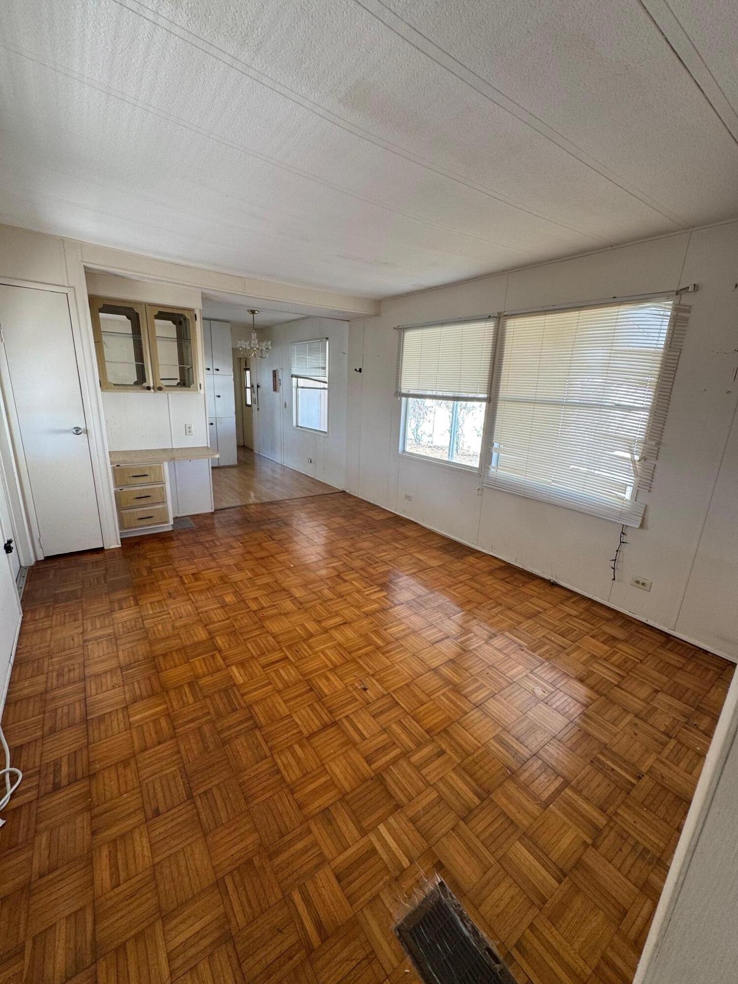 RIDGEWAY - Residential