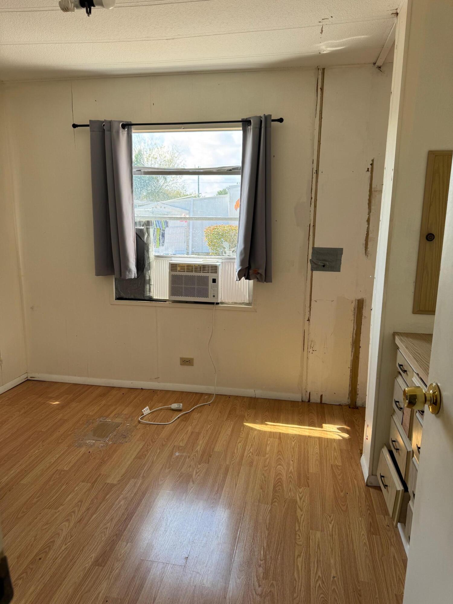 RIDGEWAY - Residential