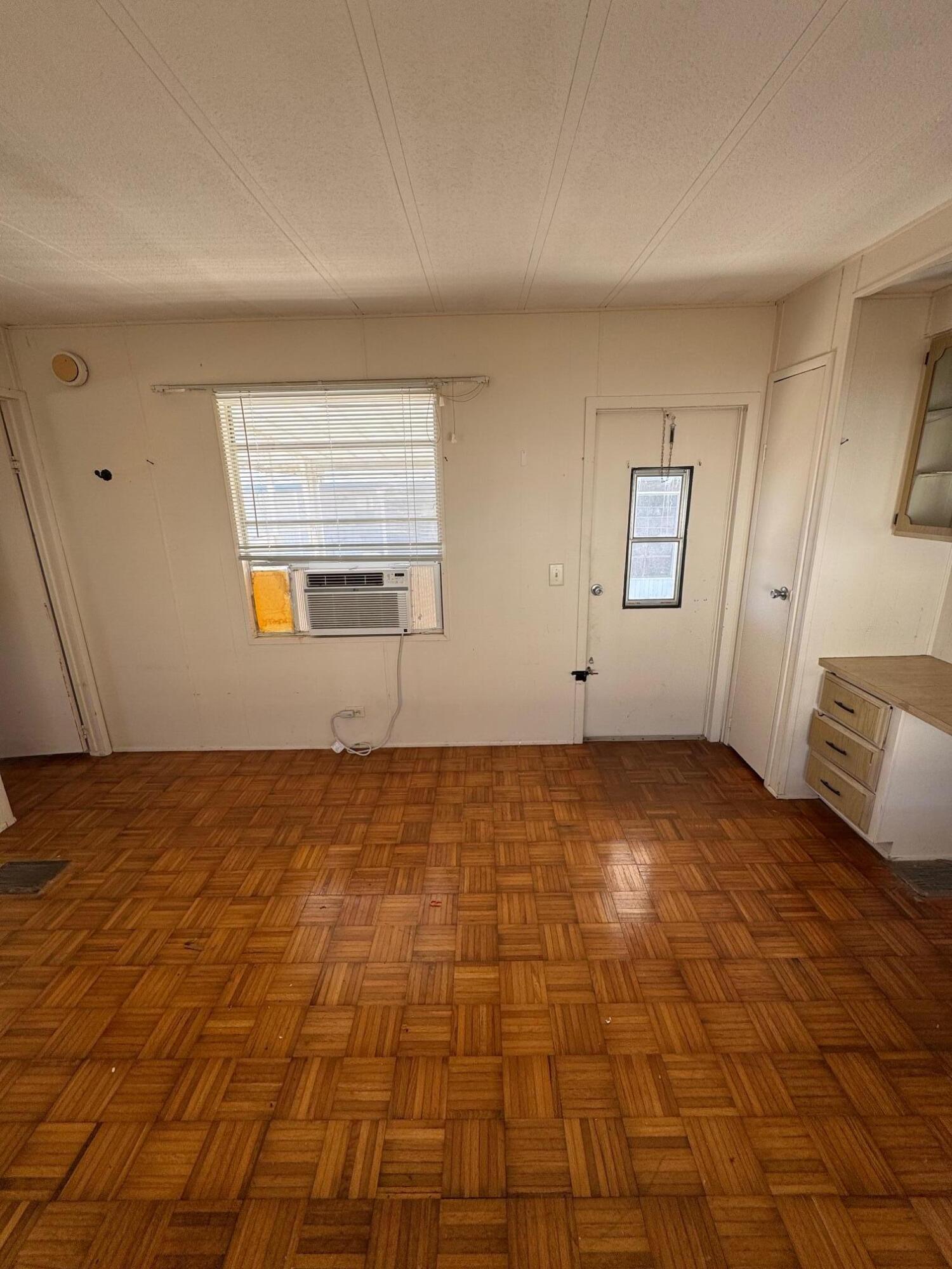 RIDGEWAY - Residential