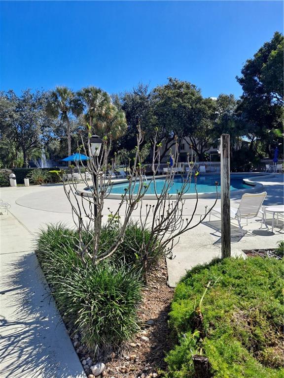 Lakes of Oakland Forest - Residential