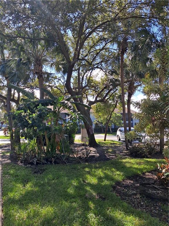 Lakes of Oakland Forest - Residential