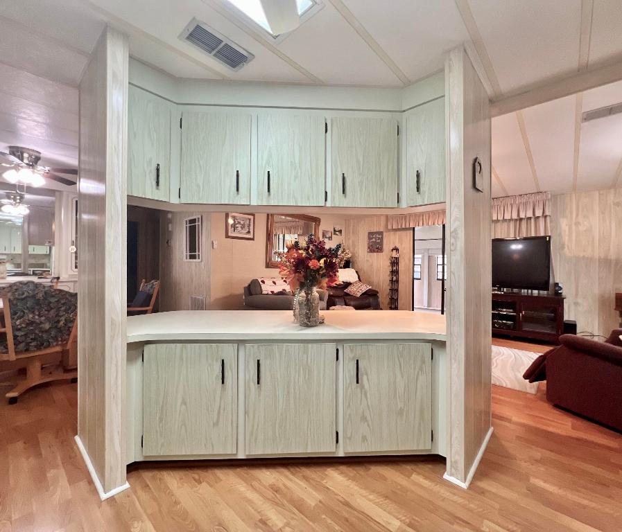 MARALAGO CAY - Residential