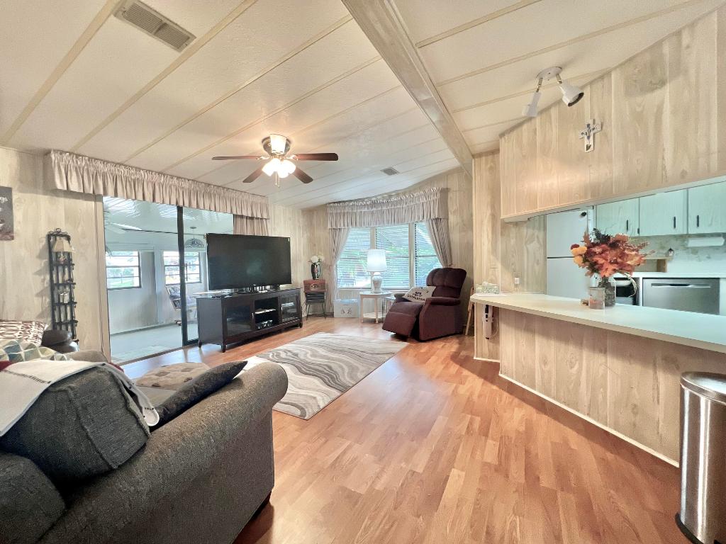 MARALAGO CAY - Residential