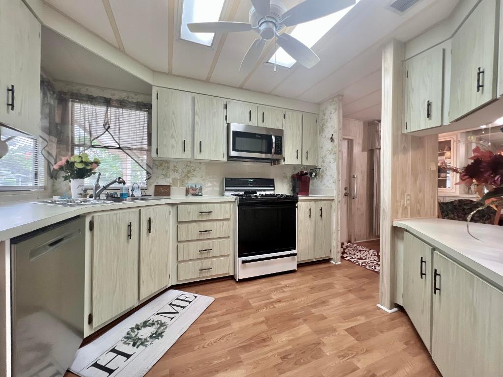 MARALAGO CAY - Residential