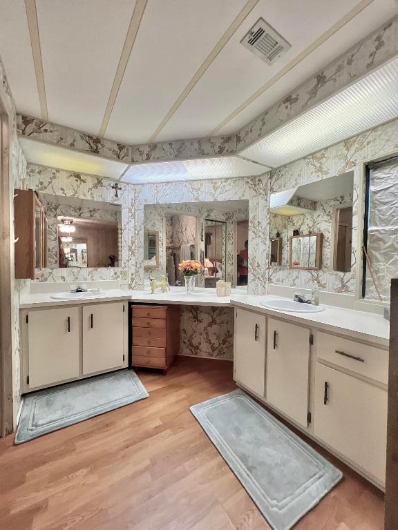 MARALAGO CAY - Residential