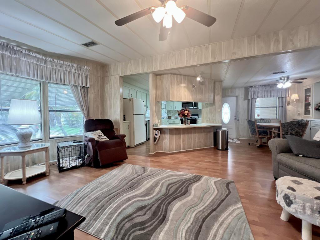 MARALAGO CAY - Residential