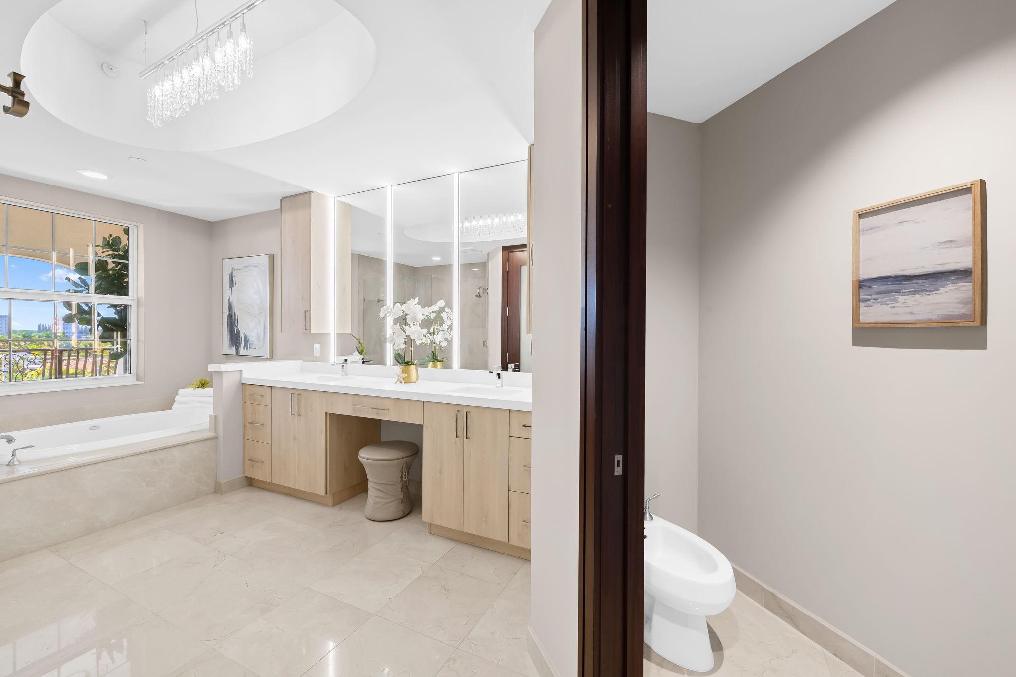 MERIDIAN - Residential