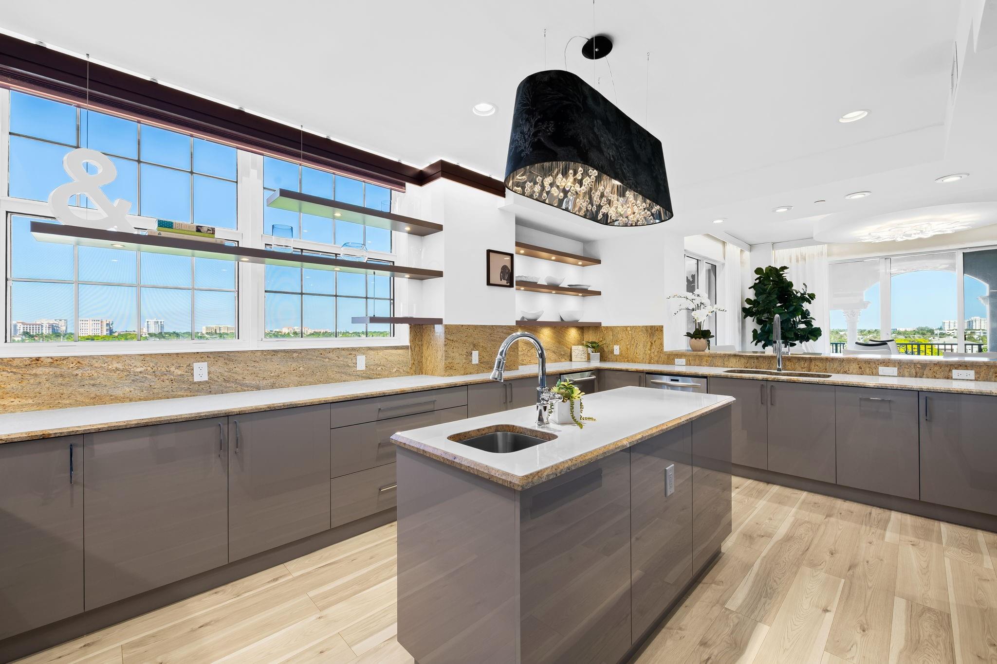 MERIDIAN - Residential