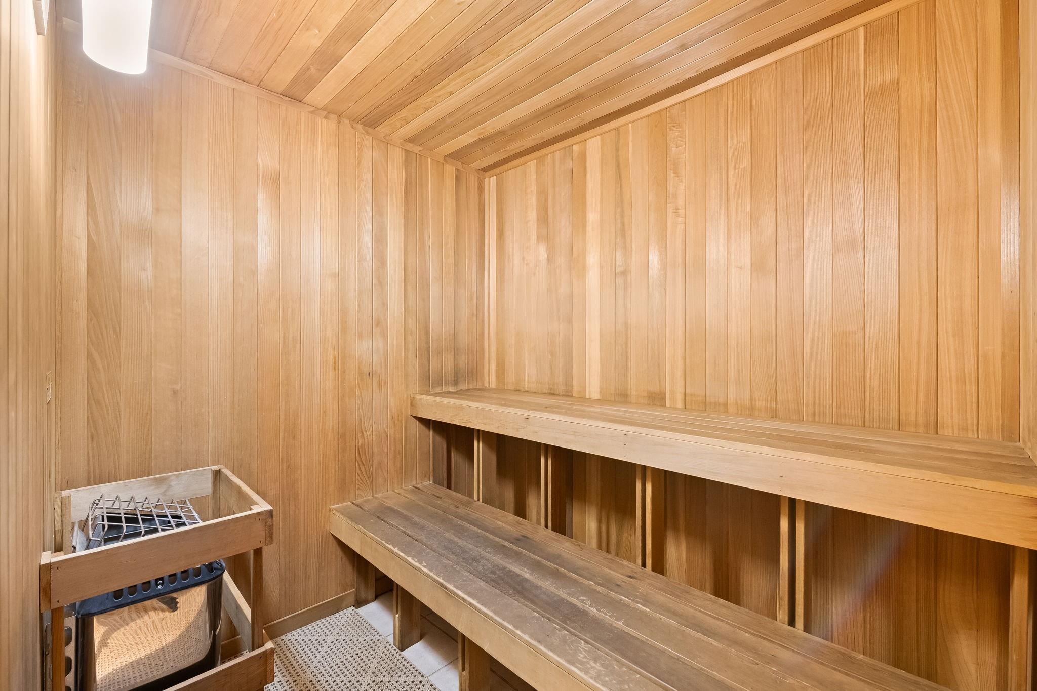 MERIDIAN - Residential