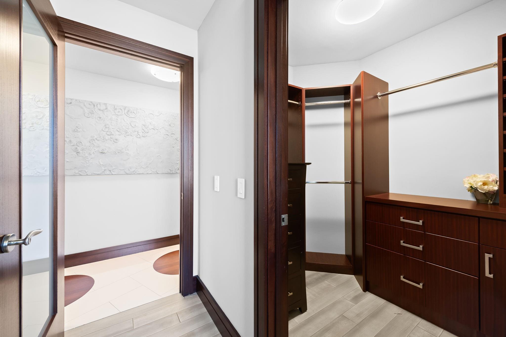 MERIDIAN - Residential