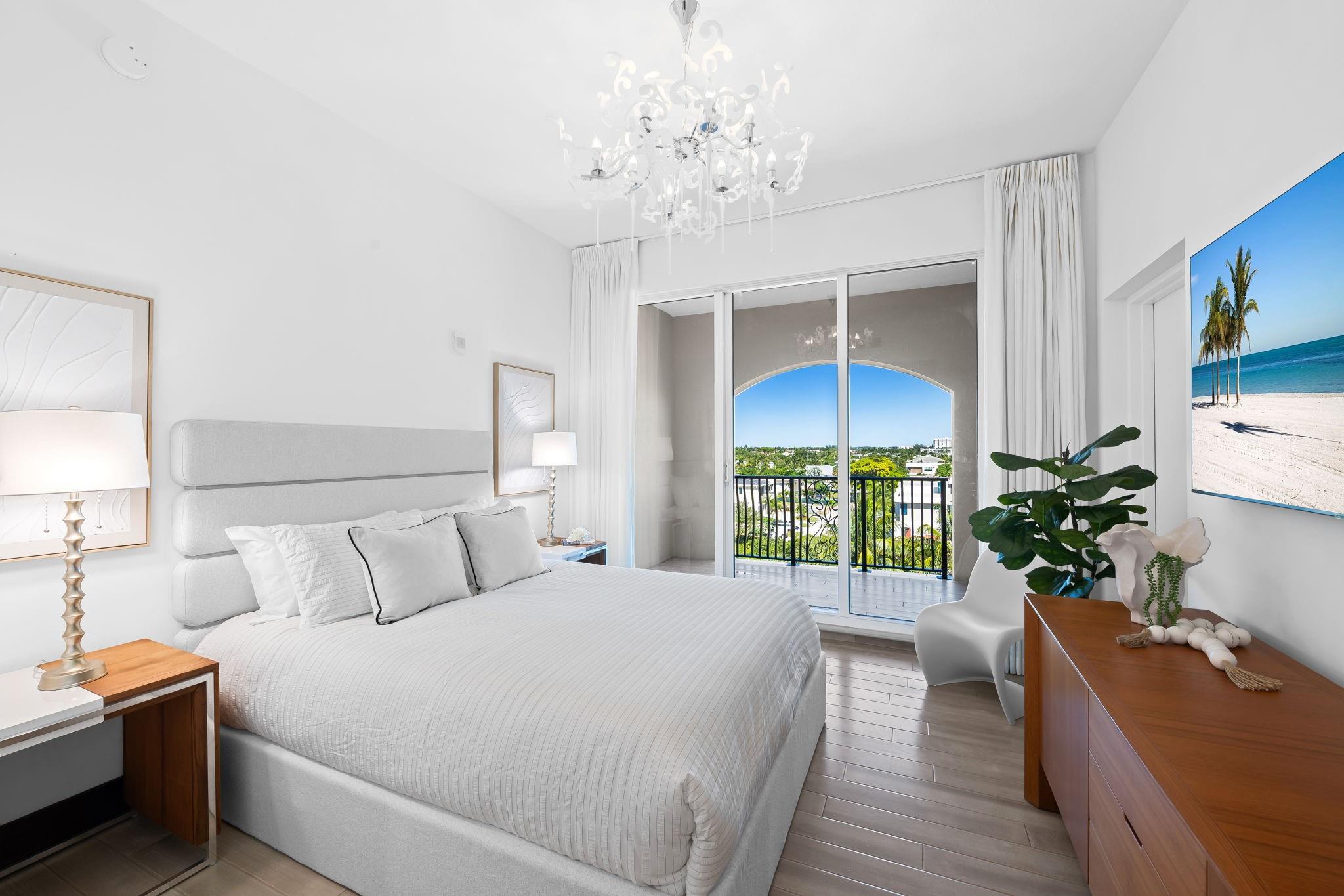 MERIDIAN - Residential