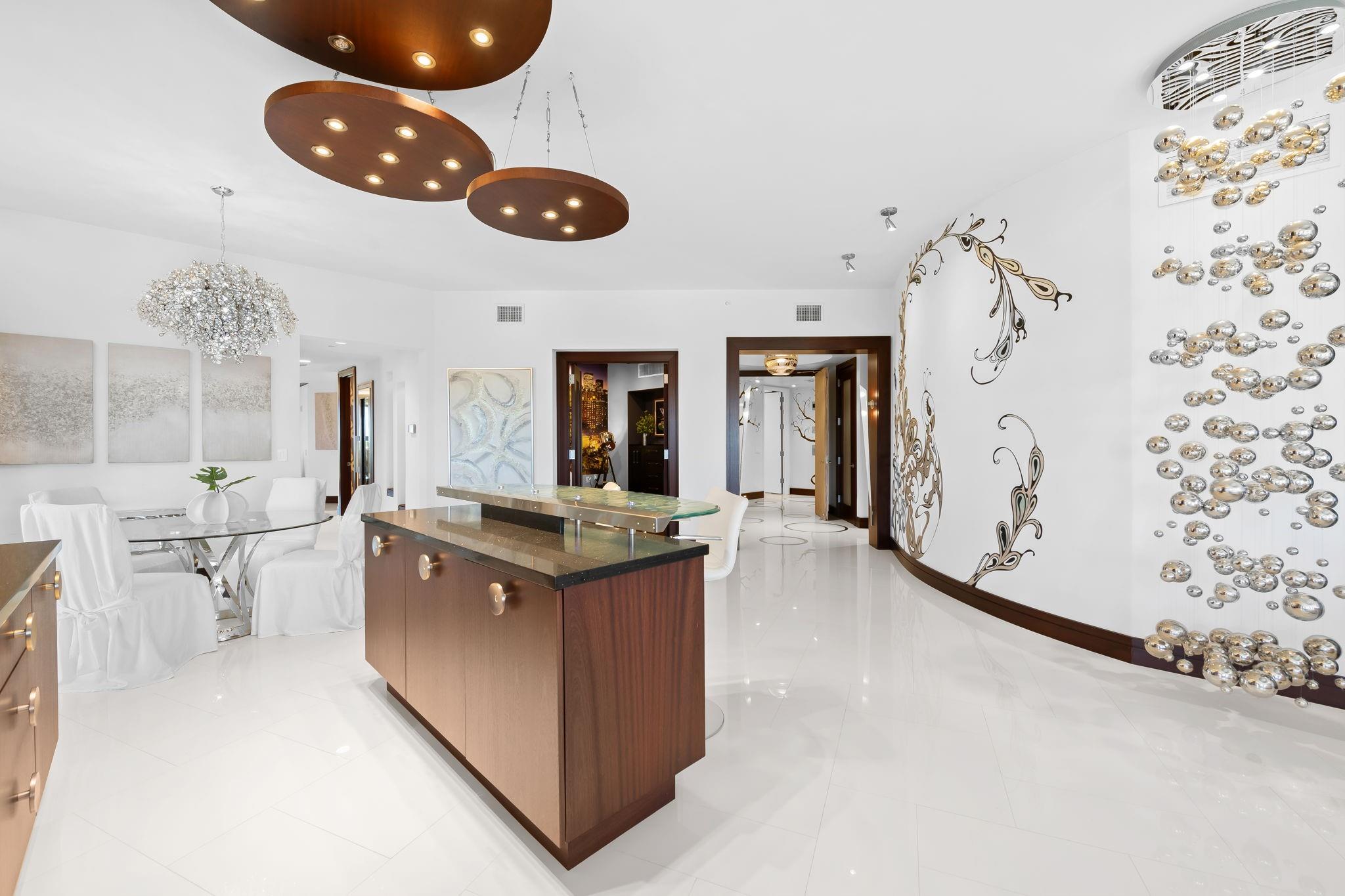 MERIDIAN - Residential