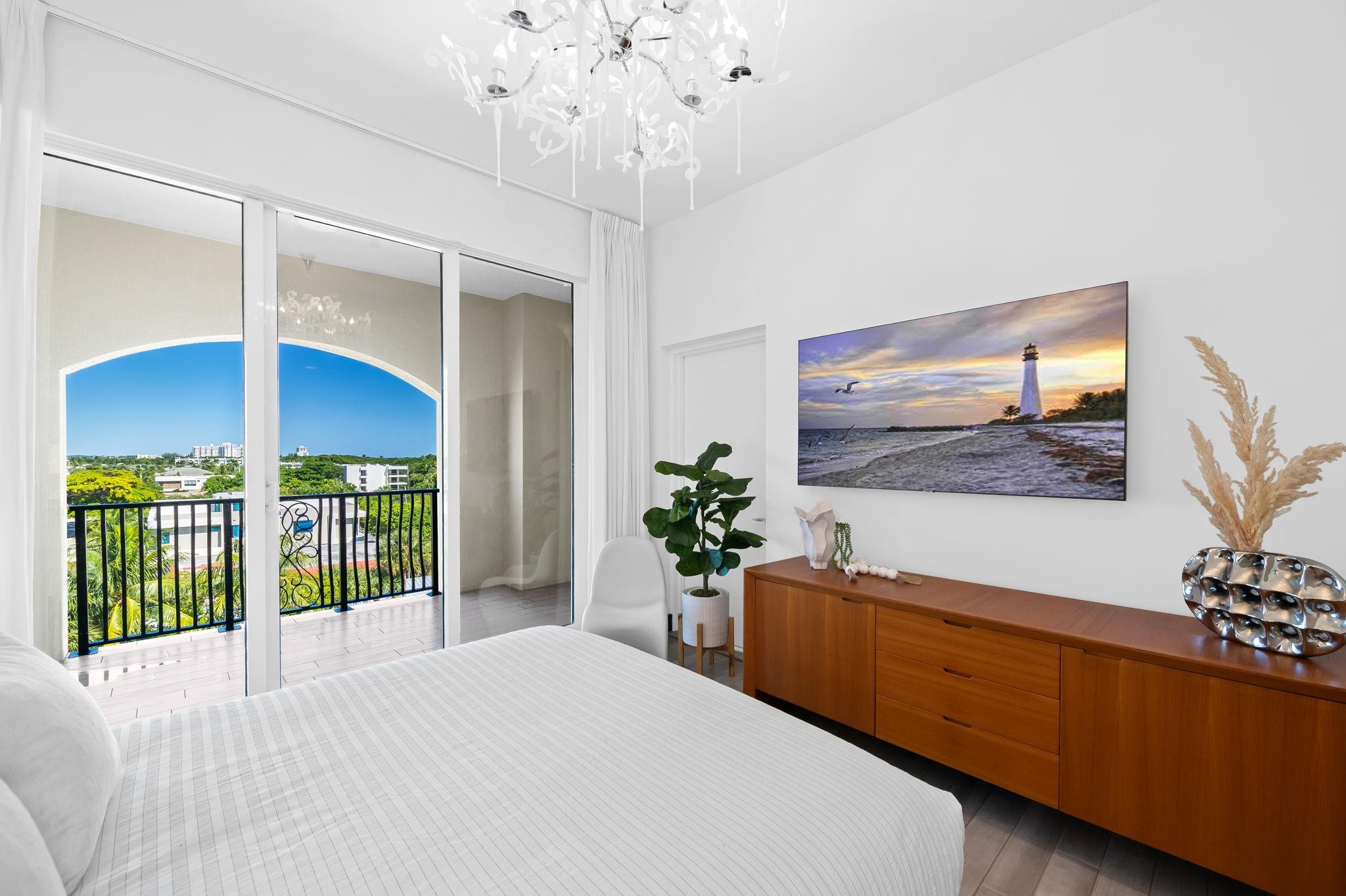 MERIDIAN - Residential