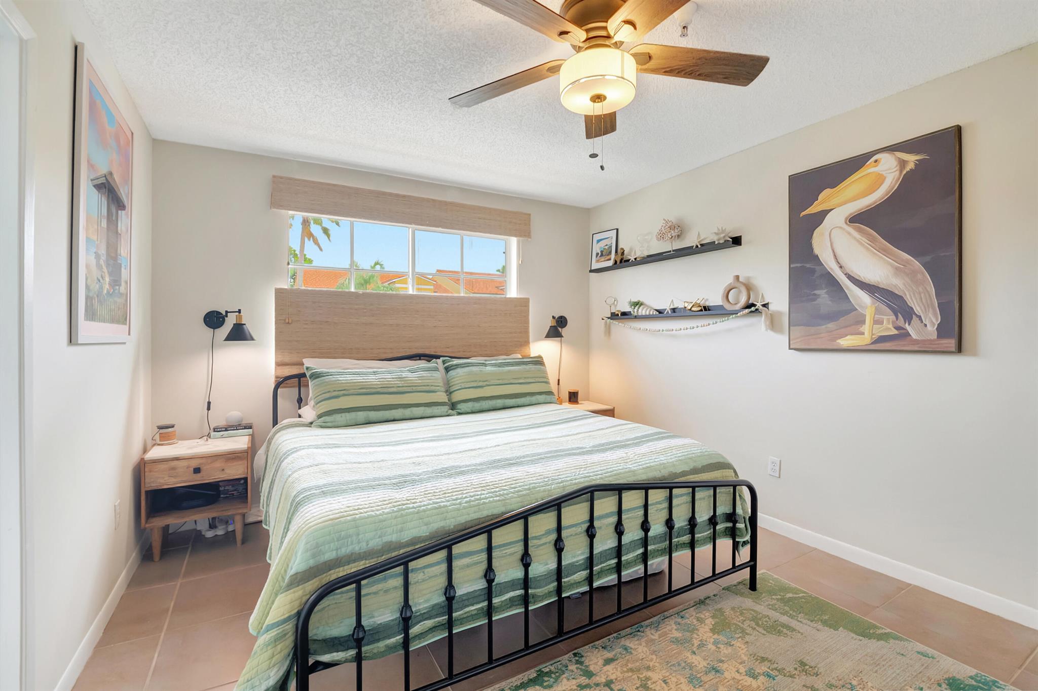 YACHT CLUB ON THE INTRACO - Residential