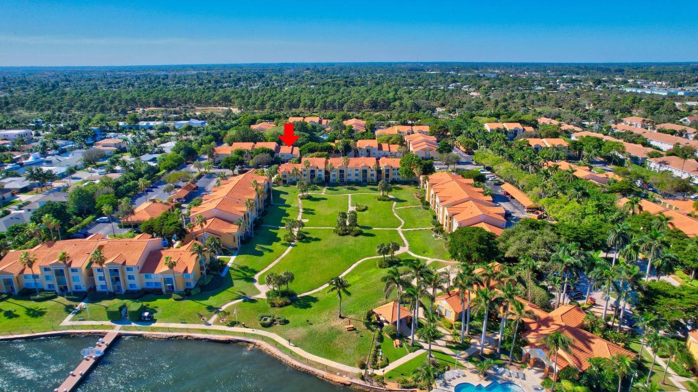 YACHT CLUB ON THE INTRACOASTAL - Residential