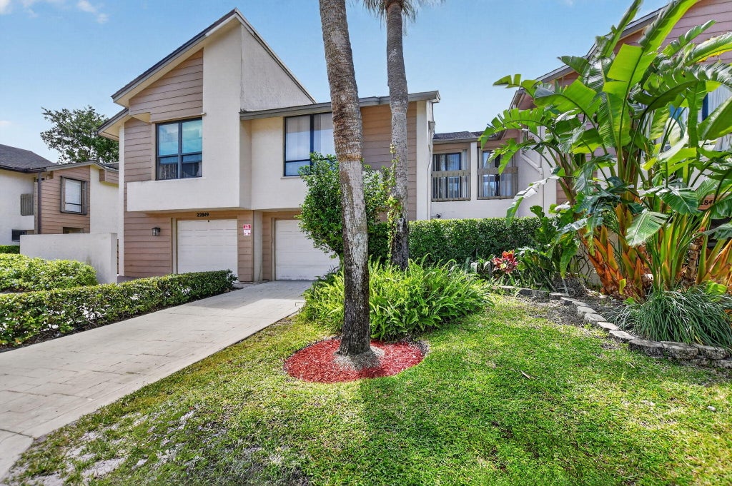 Photo of 22847 Ironwedge Drive, Boca Raton, FL 33433 (MLS # B26016988)