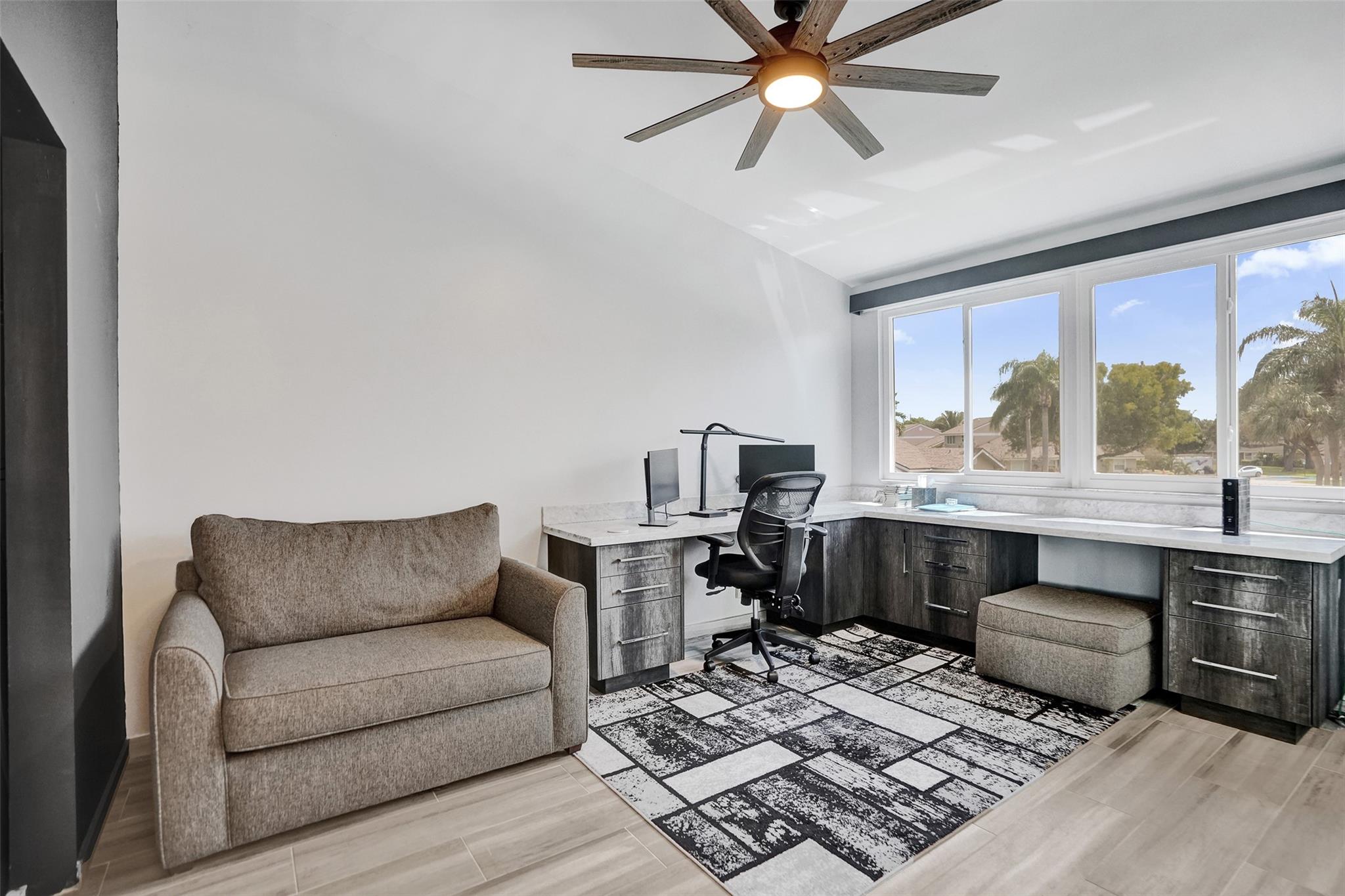 Crystal Key Pointe - Residential