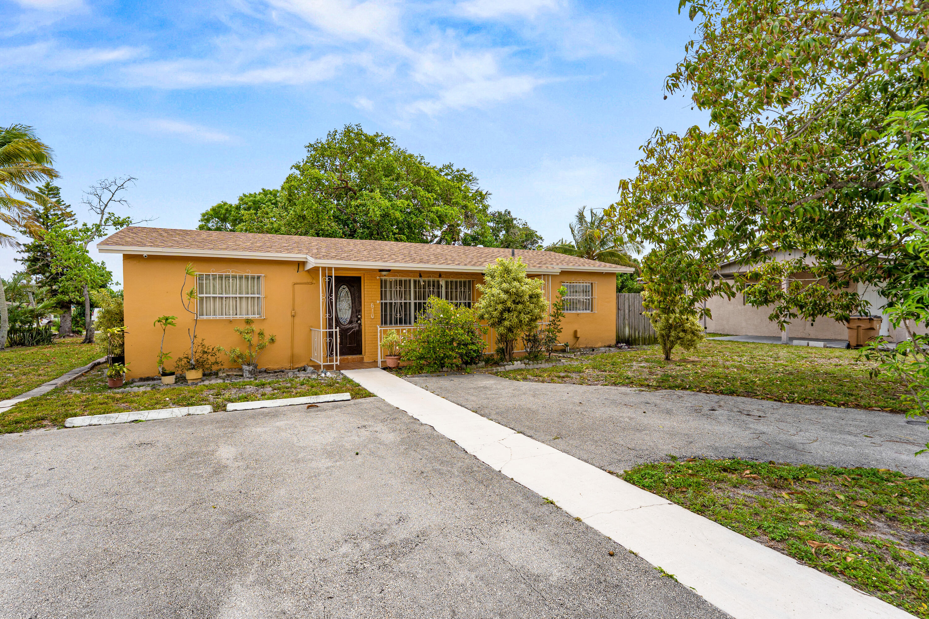 COMMONWEALTH PARK SEC 1 - Residential
