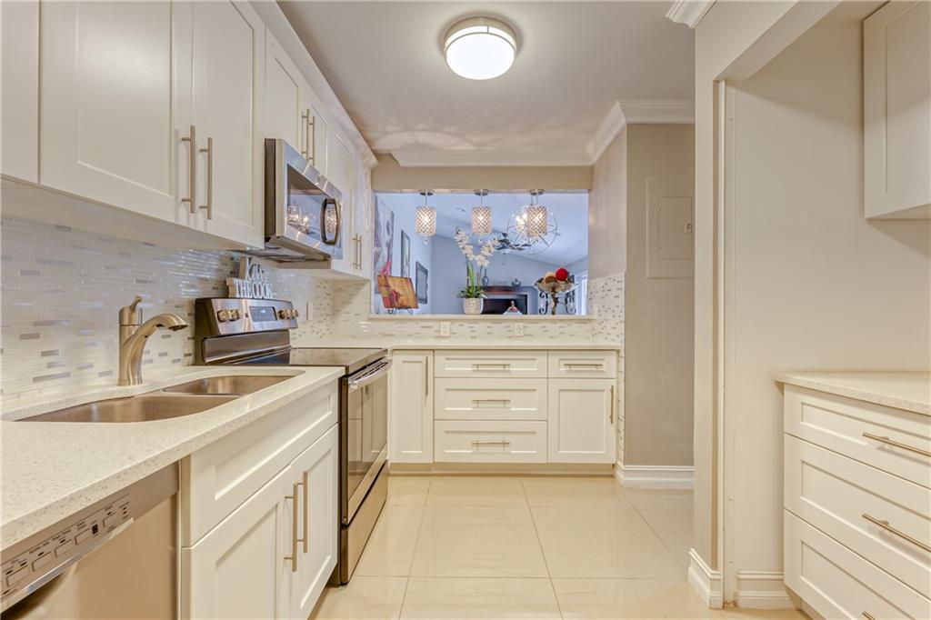 Country AS - Residential