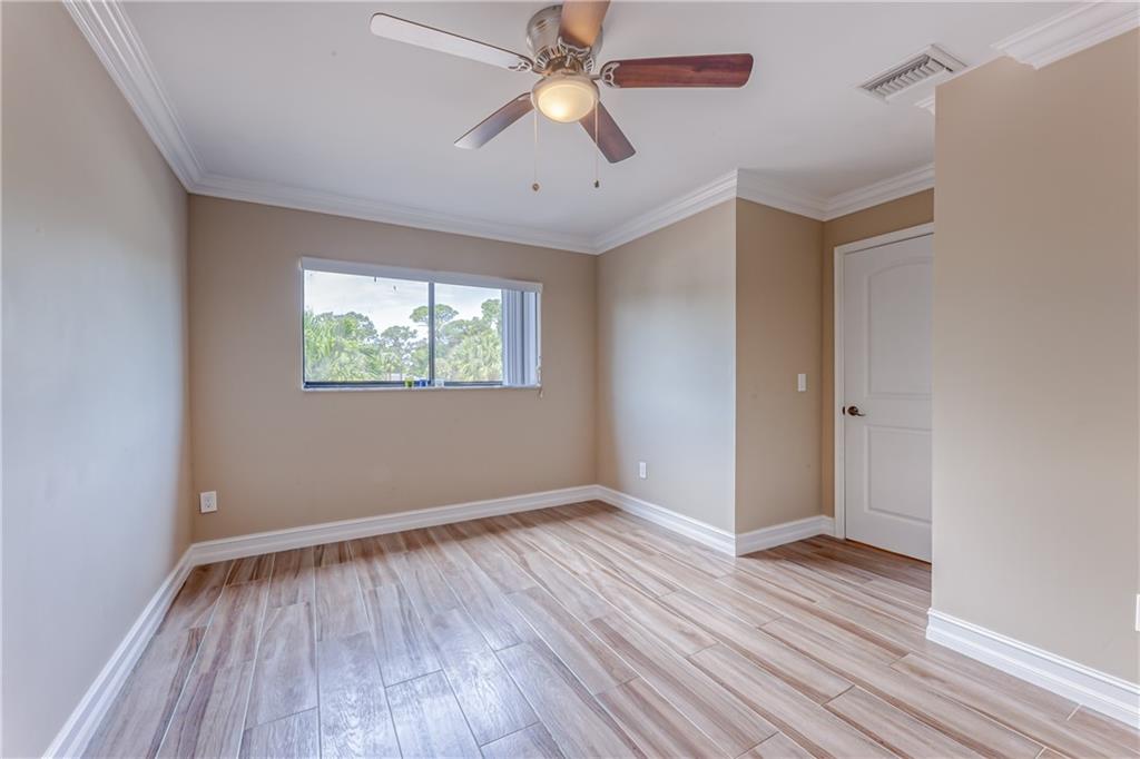 Country AS - Residential