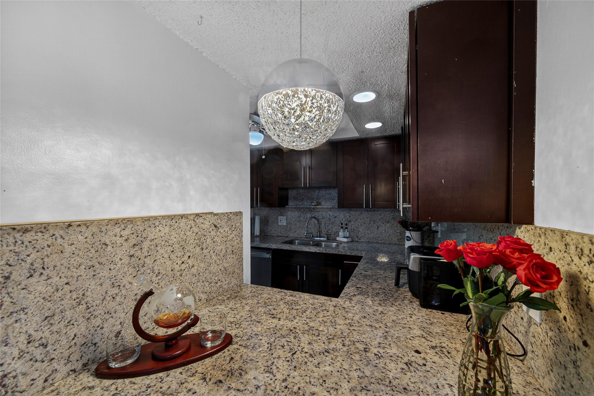 TOWNHOMES OF ORIOLE II - Residential