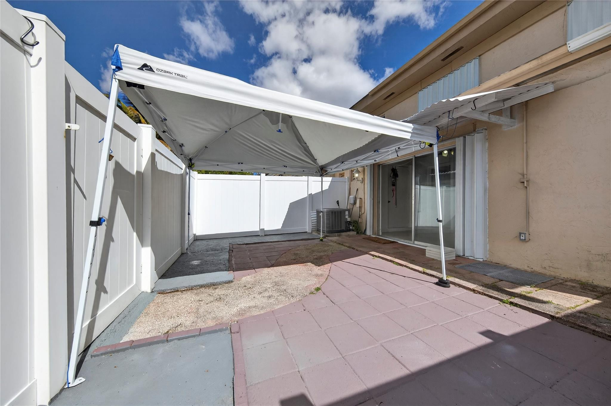 TOWNHOMES OF ORIOLE II - Residential