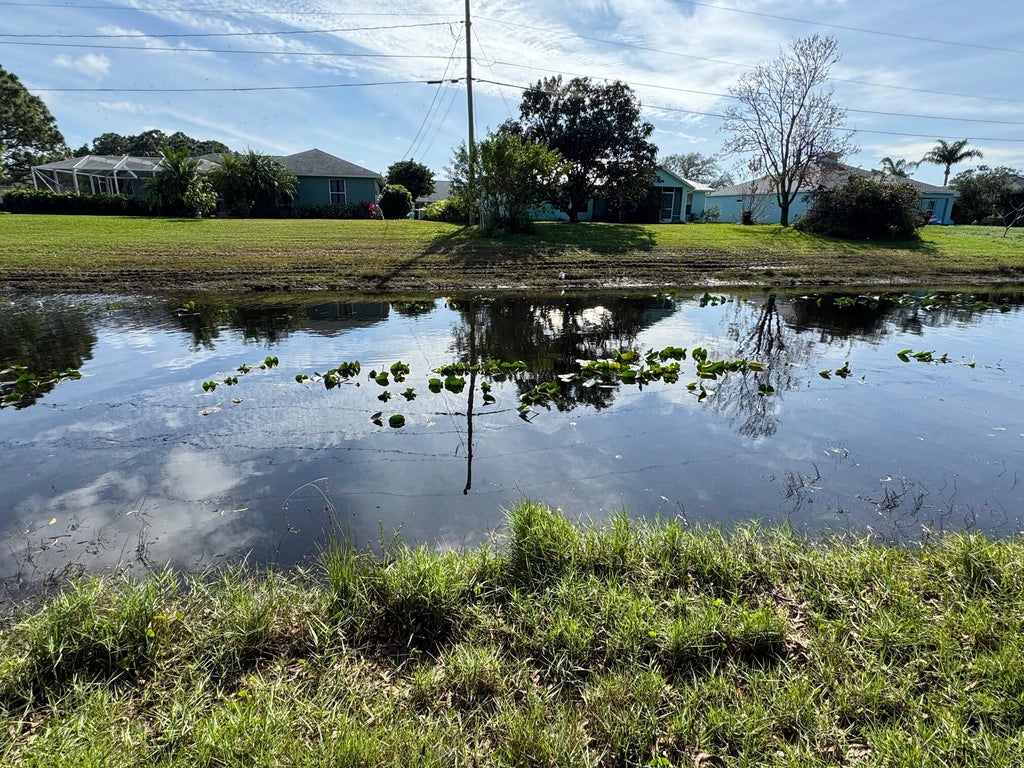 Photo of 1597 SE Berkshire Boulevard, Port Saint Lucie, FL 34952 (MLS # R10951085)
