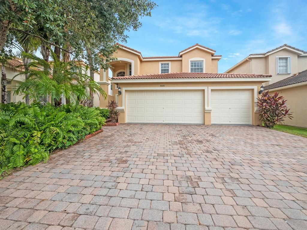 Photo of 7043 Via Leonardo, Lake Worth Beach, FL 33467 (MLS # R10740655)