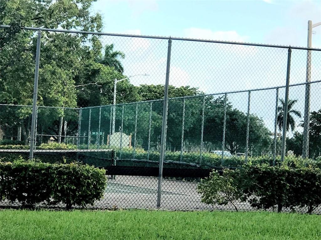 CAMBRIDGE AT CENTURY - Residential Lease