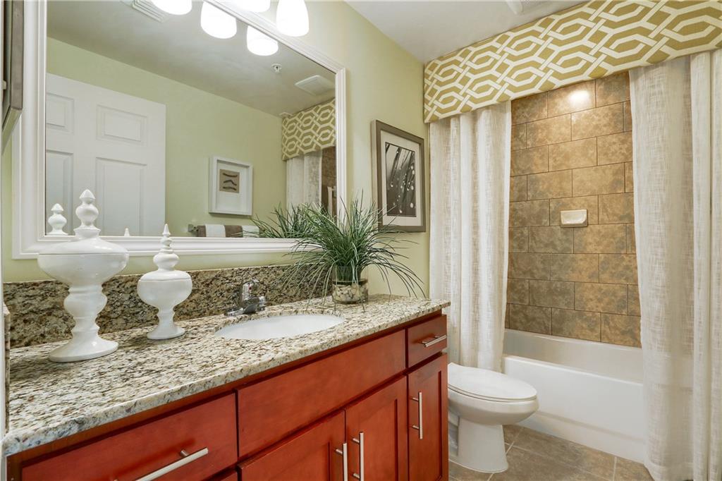 Amli Toscana - Residential Lease