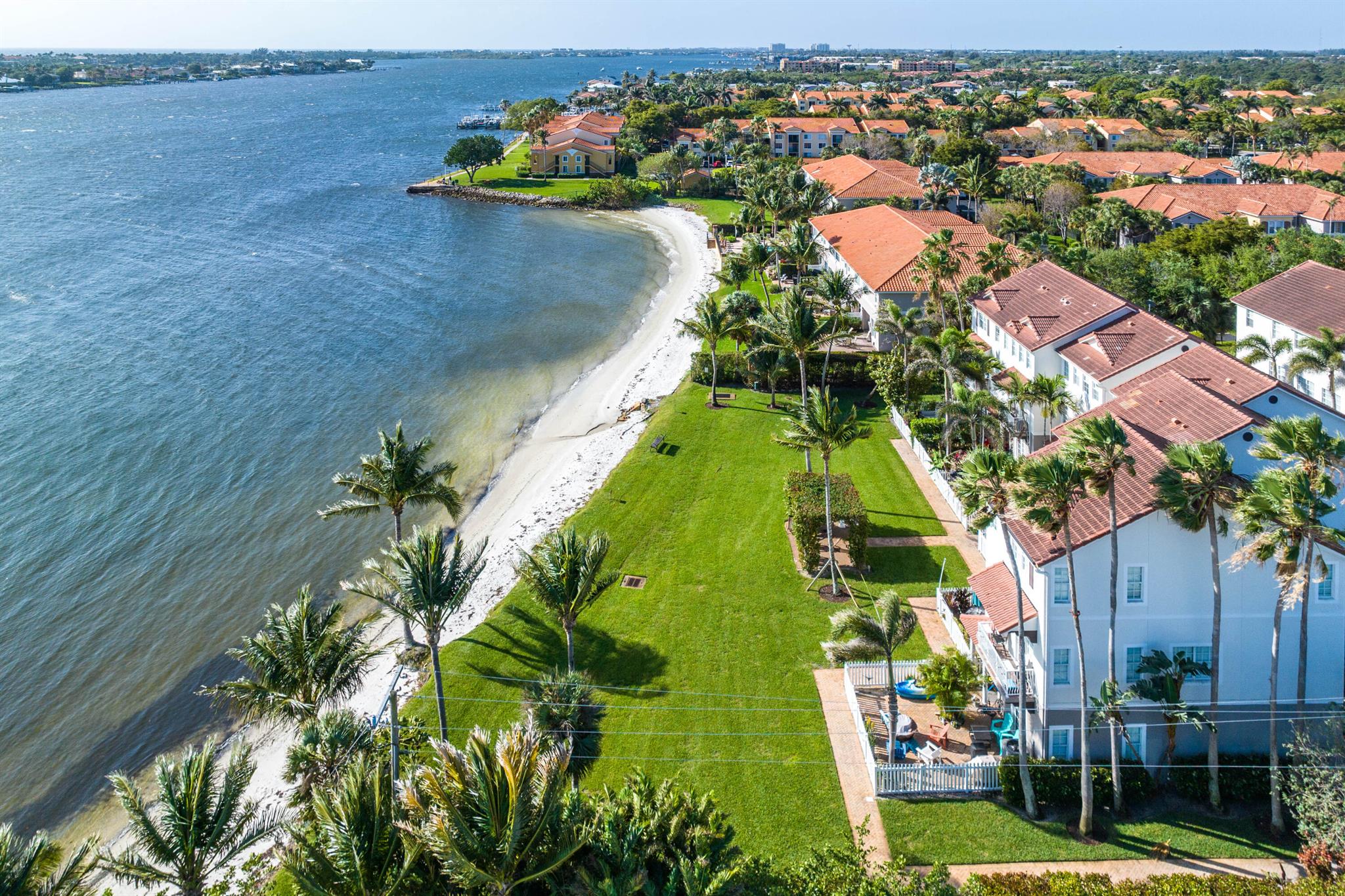 OCEAN CAY - Residential