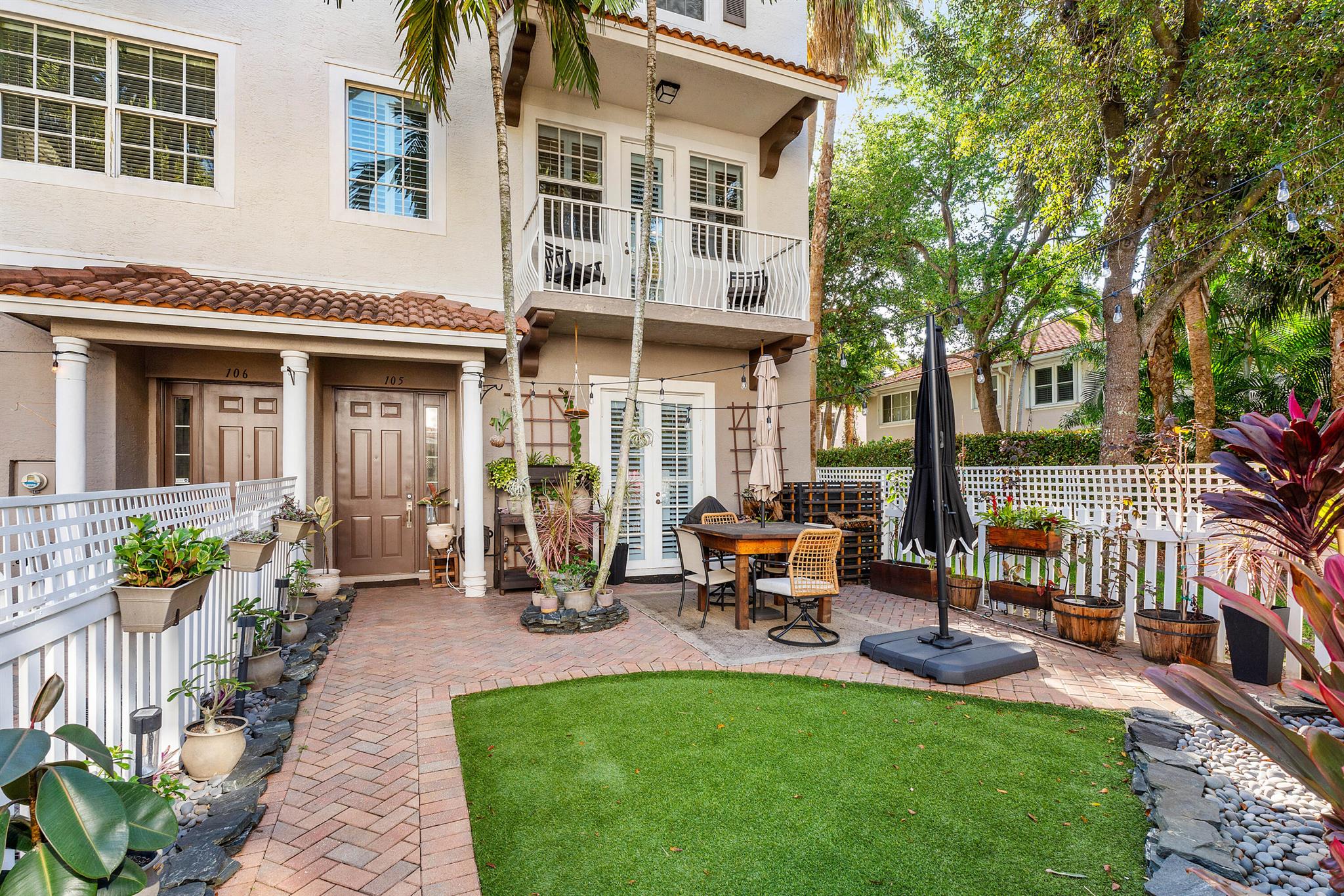 OCEAN CAY - Residential