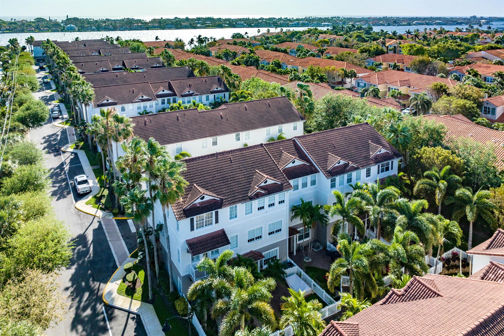 OCEAN CAY - Residential