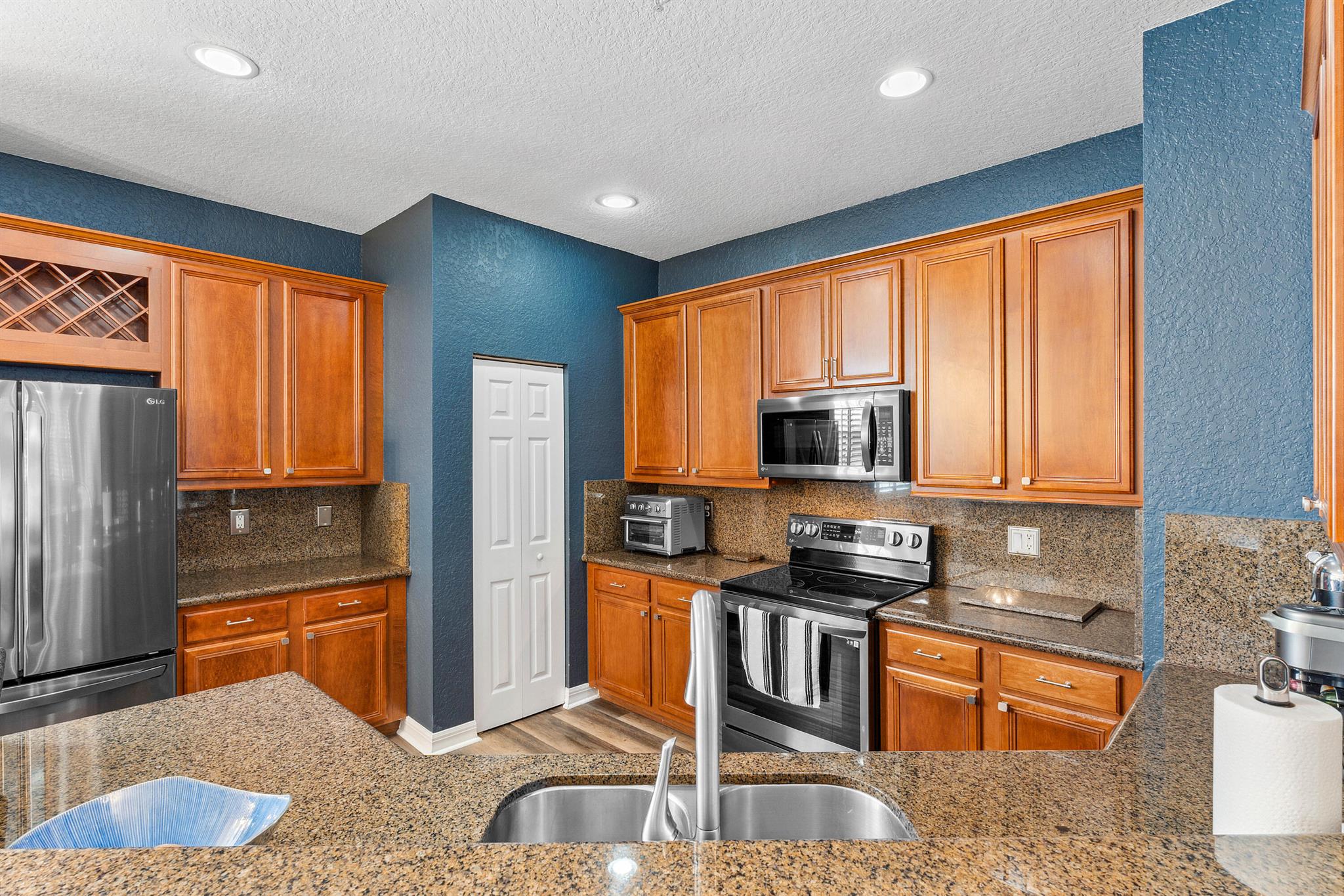 OCEAN CAY - Residential