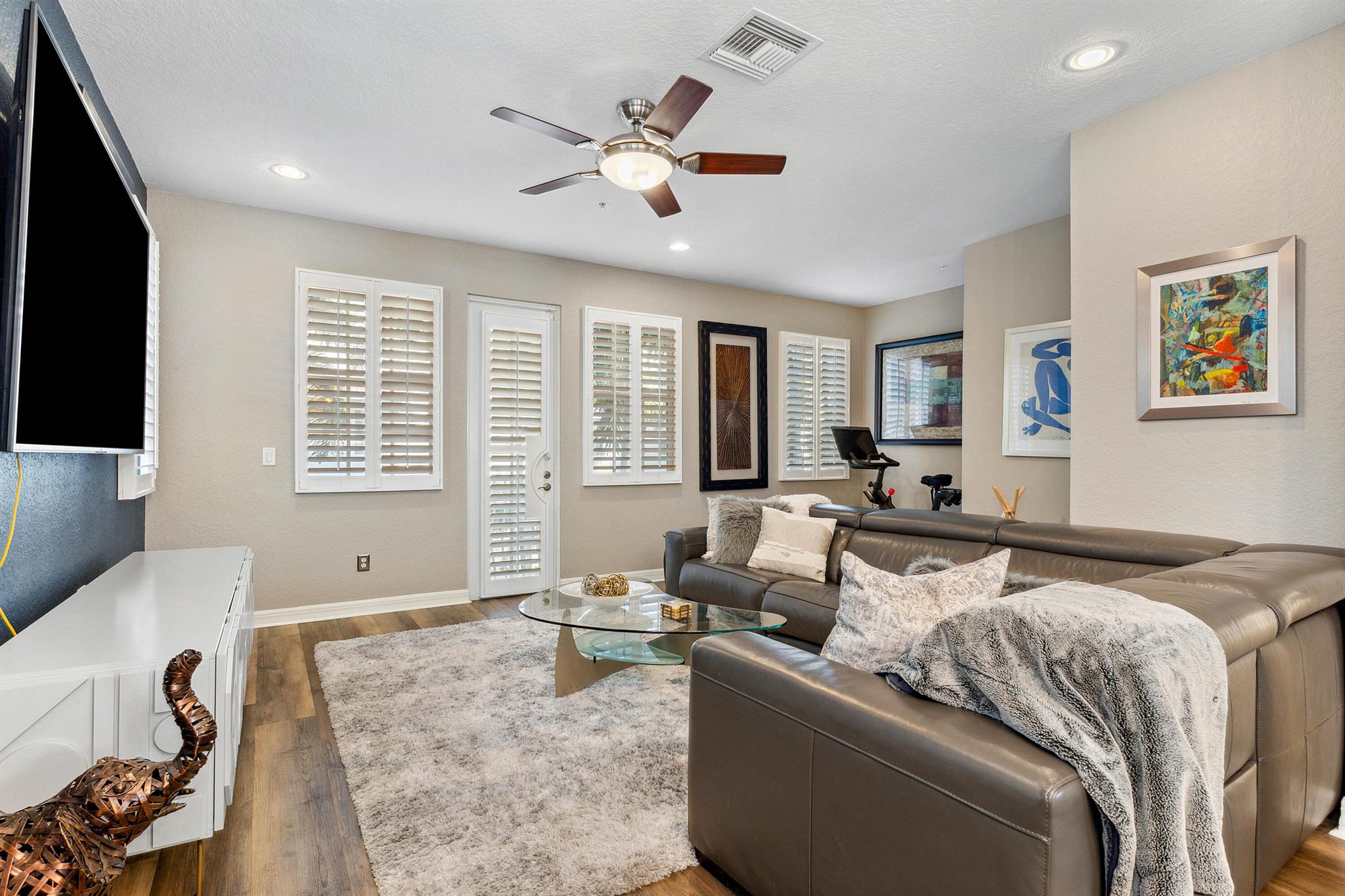 OCEAN CAY - Residential