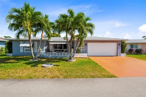 5202 NW 49th Ave, Tamarac, FL MLS: F10492690