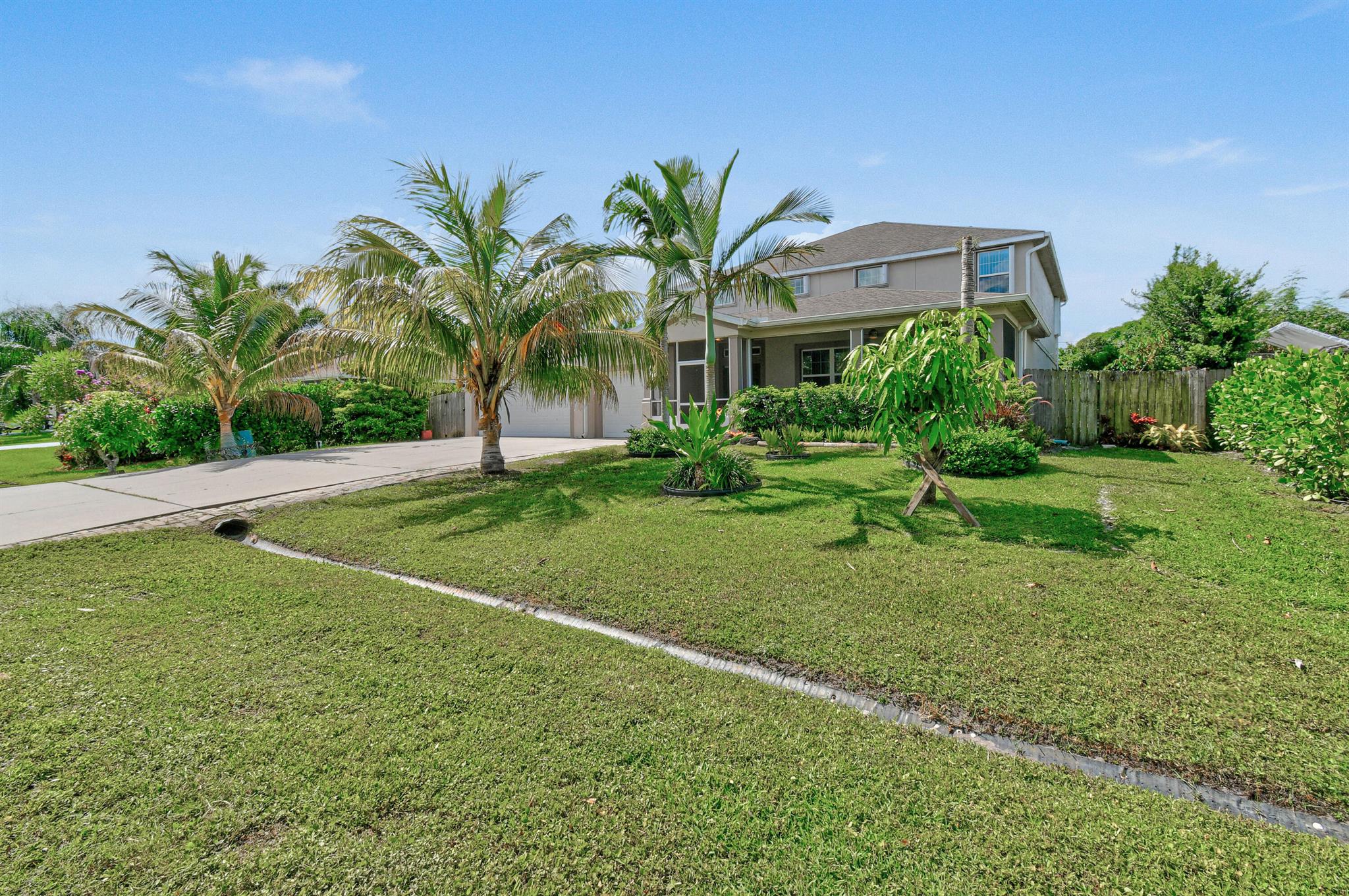 1842 SW Lofgren Avenue, Port St Lucie, FL, 34953/$779,900 1 1842 SW Lofgren Avenue